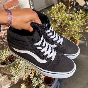 womens 7.5 ward hi (canvas) vans